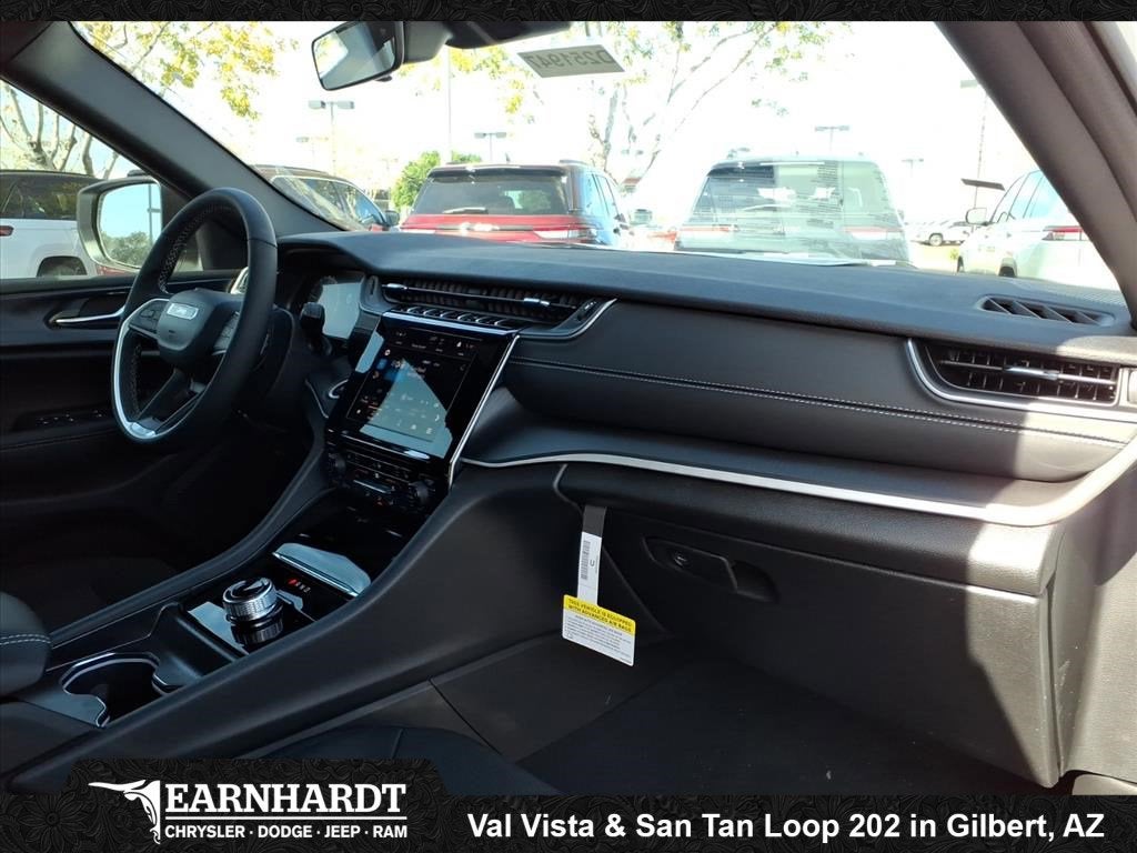 2025 Jeep Grand Cherokee Laredo X