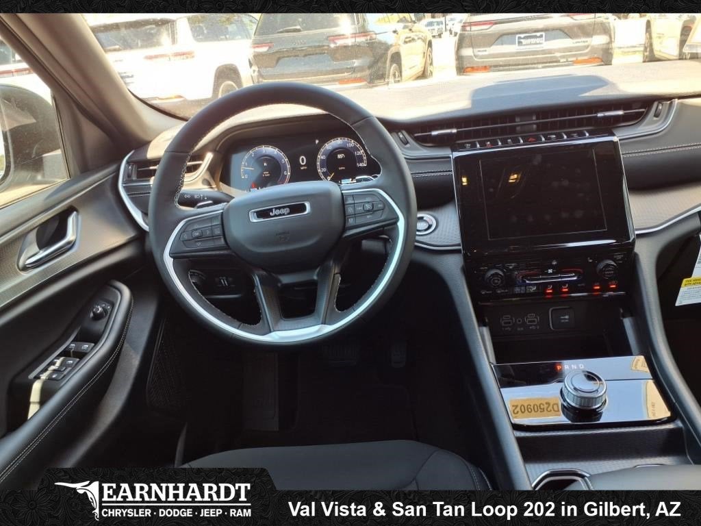 2025 Jeep Grand Cherokee Laredo X