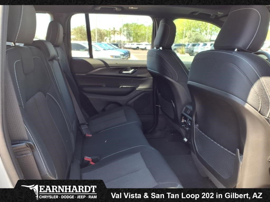 2025 Jeep Grand Cherokee Laredo X