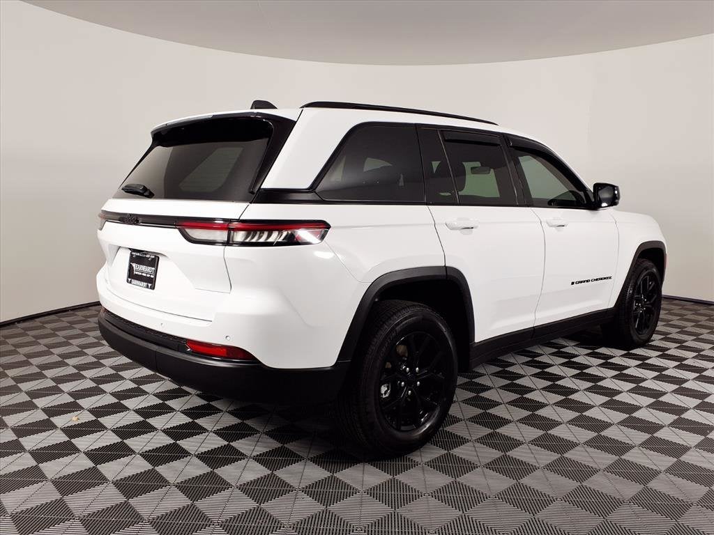 2025 Jeep Grand Cherokee Altitude