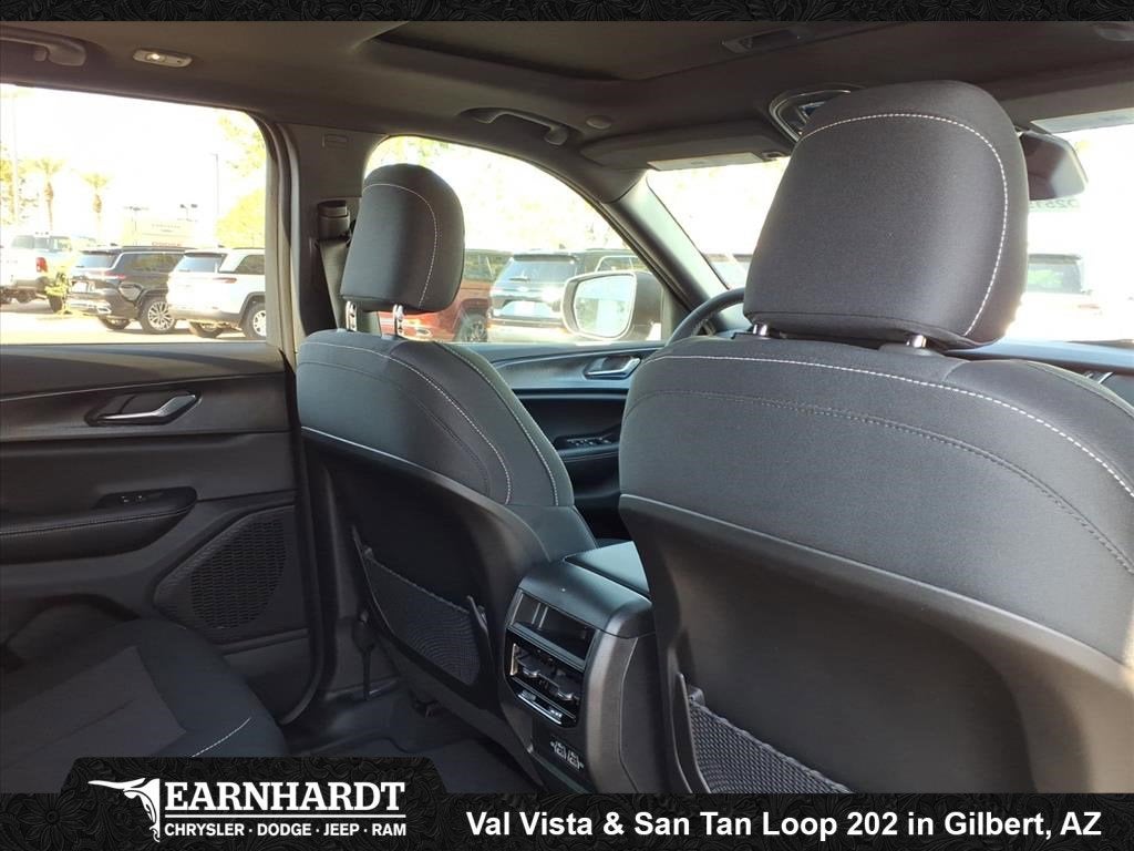 2025 Jeep Grand Cherokee Laredo X