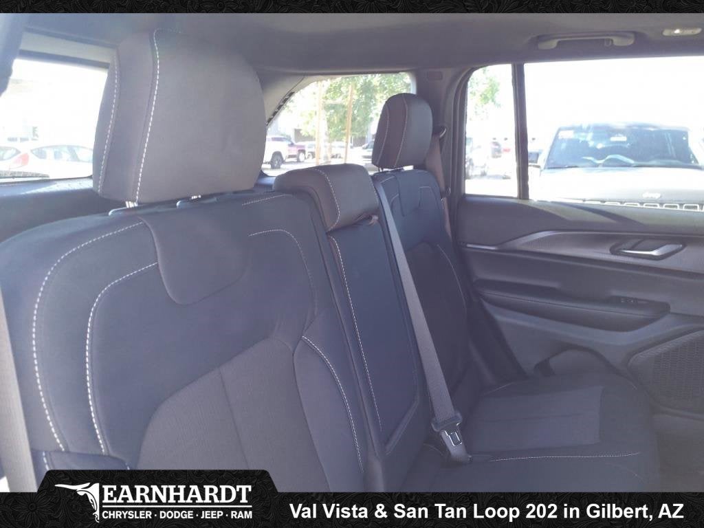 2025 Jeep Grand Cherokee Laredo X