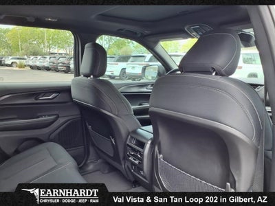 2025 Jeep Grand Cherokee Laredo X