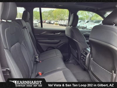 2025 Jeep Grand Cherokee Laredo X