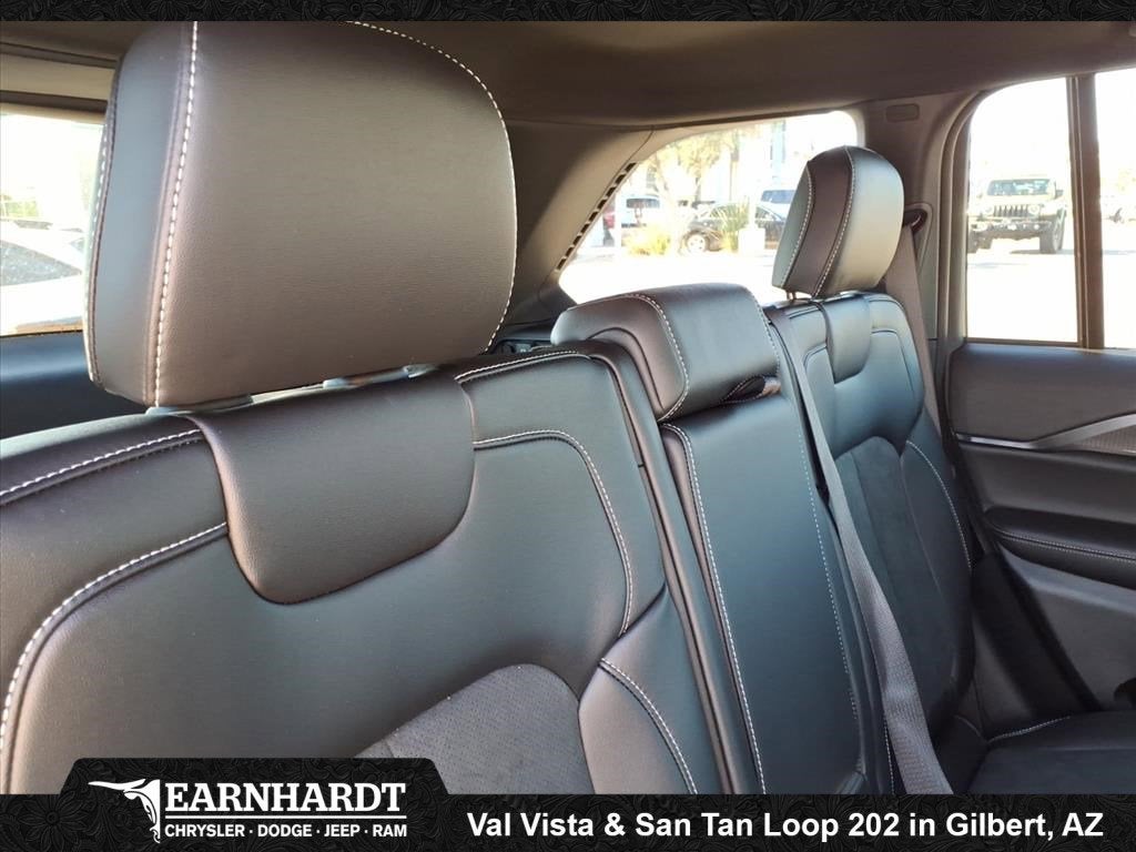 2025 Jeep Grand Cherokee LARE