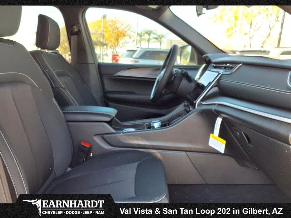 2025 Jeep Grand Cherokee LARE