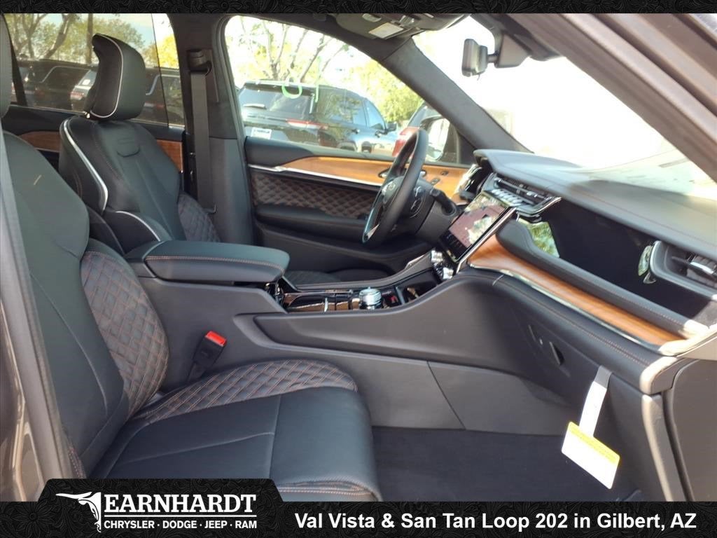 2025 Jeep Grand Cherokee Summit Reserve