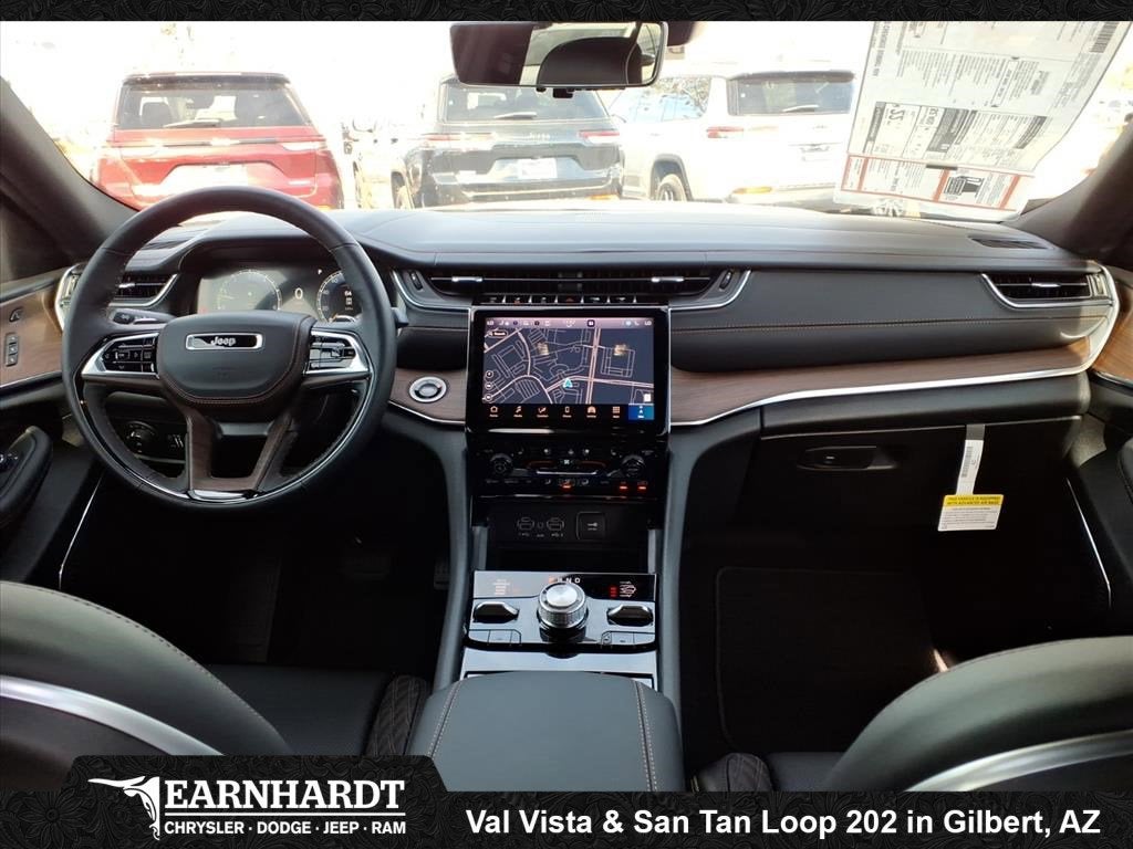 2025 Jeep Grand Cherokee Summit