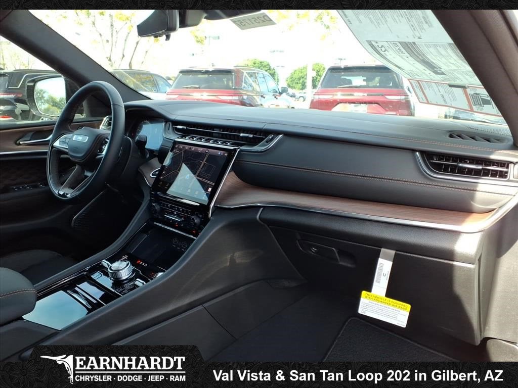 2025 Jeep Grand Cherokee Summit