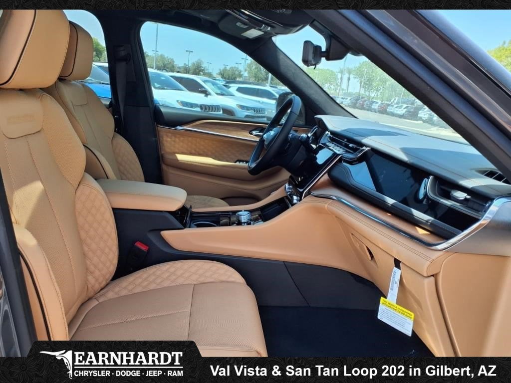 2025 Jeep Grand Cherokee Summit Reserve