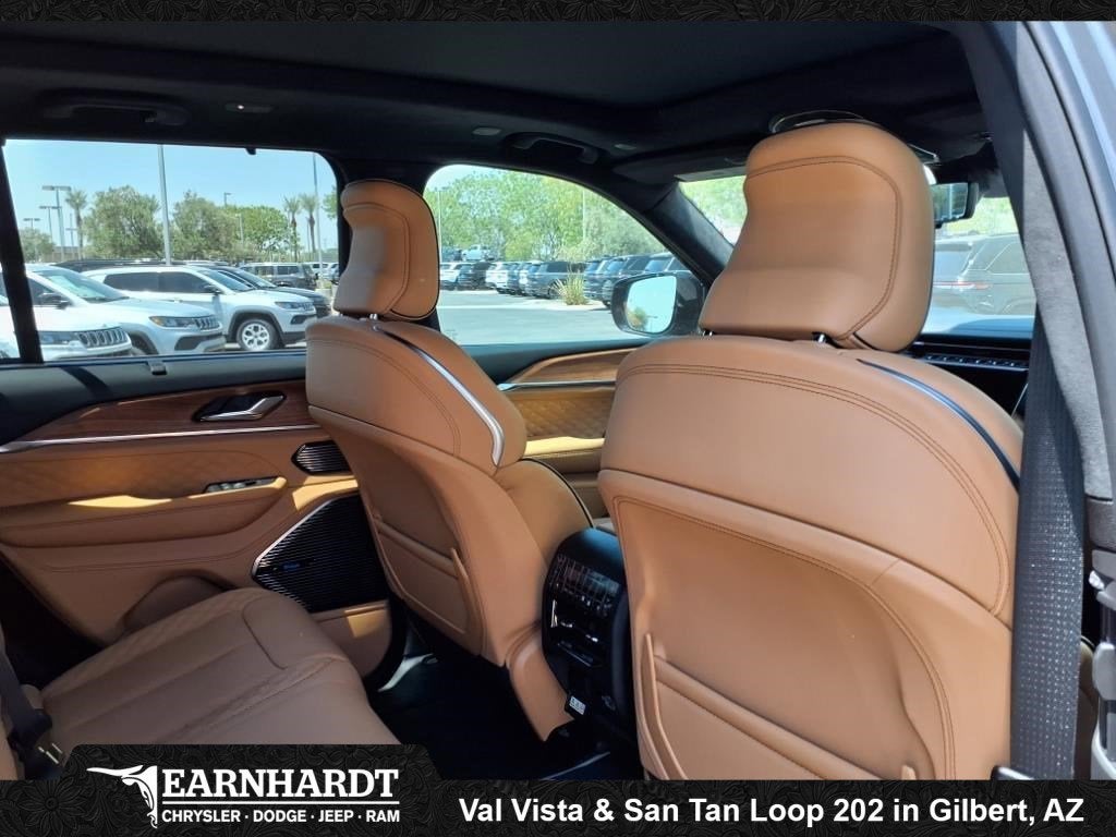 2025 Jeep Grand Cherokee Summit Reserve