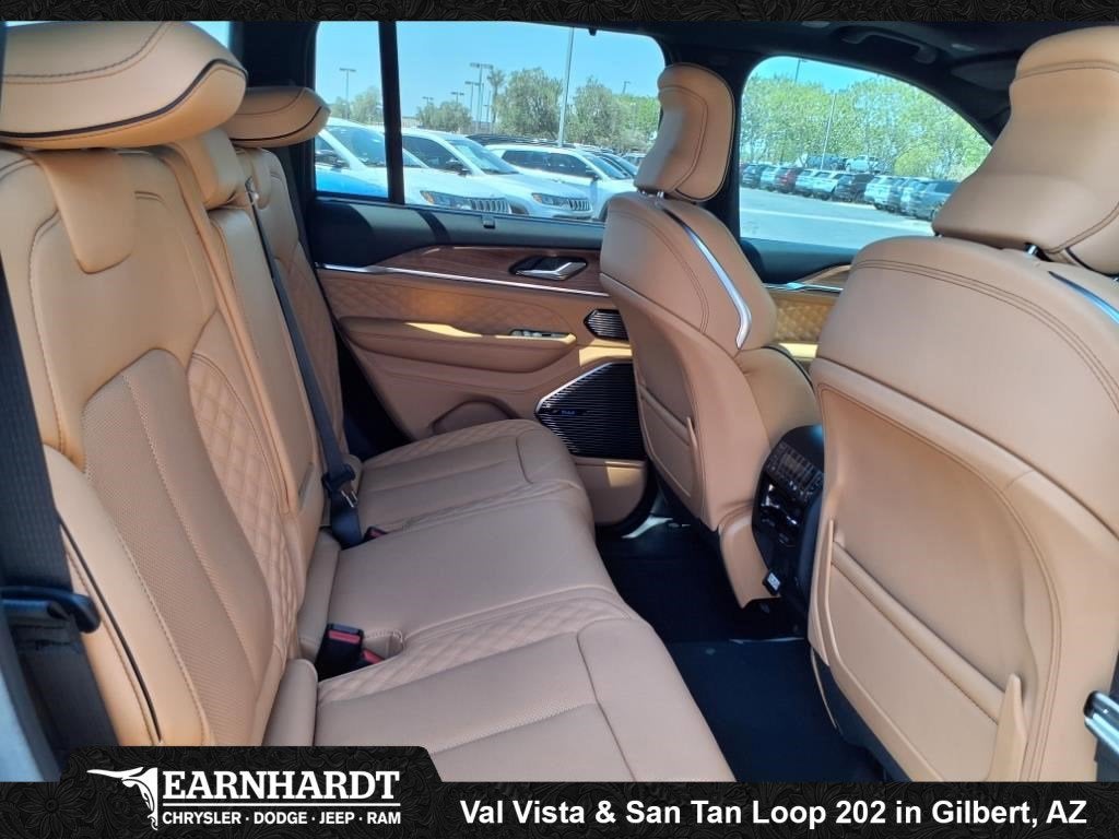 2025 Jeep Grand Cherokee Summit Reserve