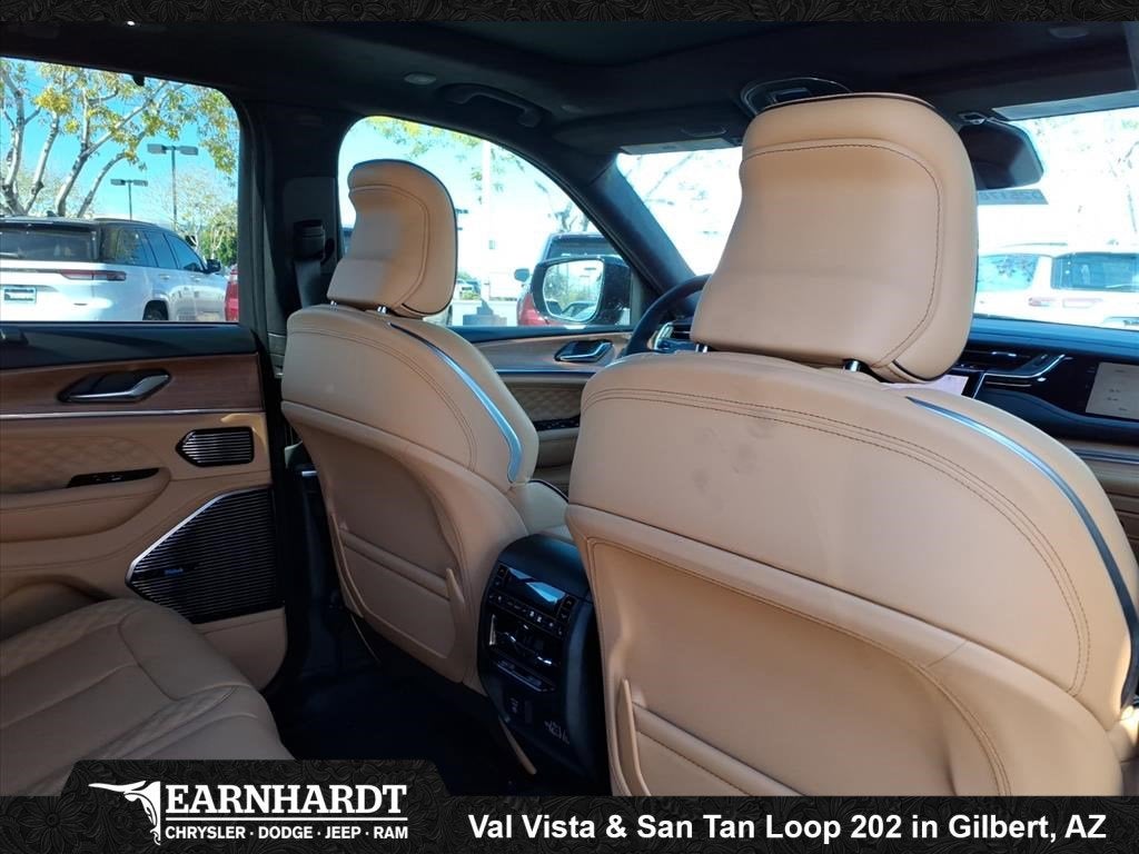 2025 Jeep Grand Cherokee Summit Reserve