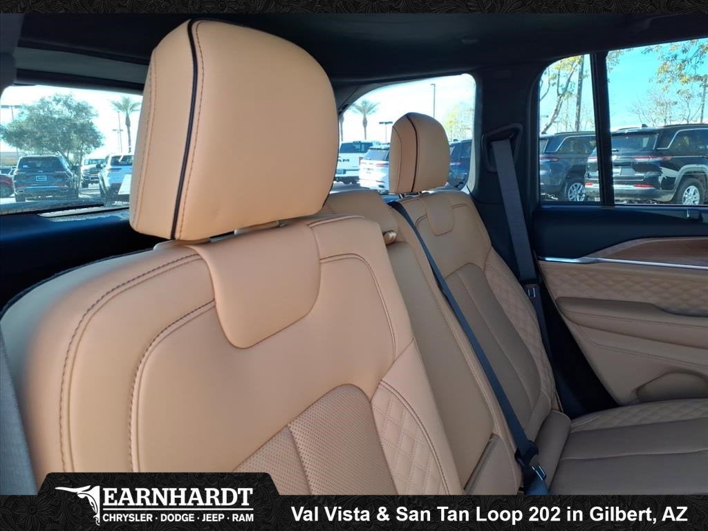 2025 Jeep Grand Cherokee Summit Reserve