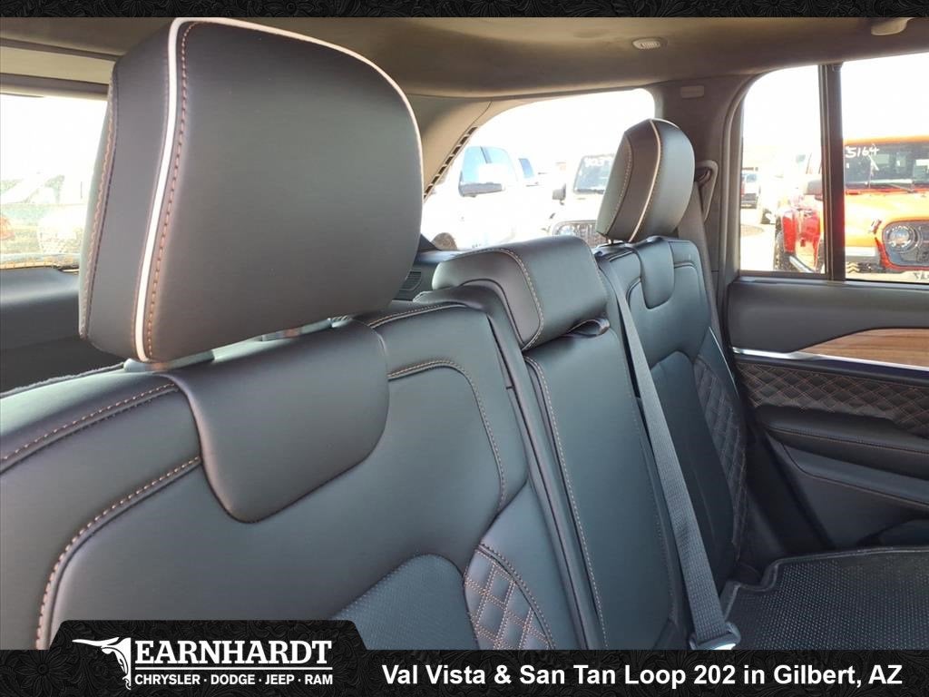 2025 Jeep Grand Cherokee Summit Reserve