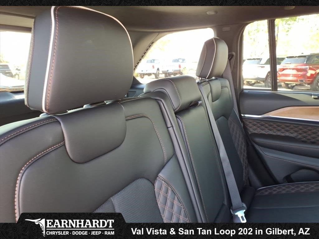 2025 Jeep Grand Cherokee Summit Reserve