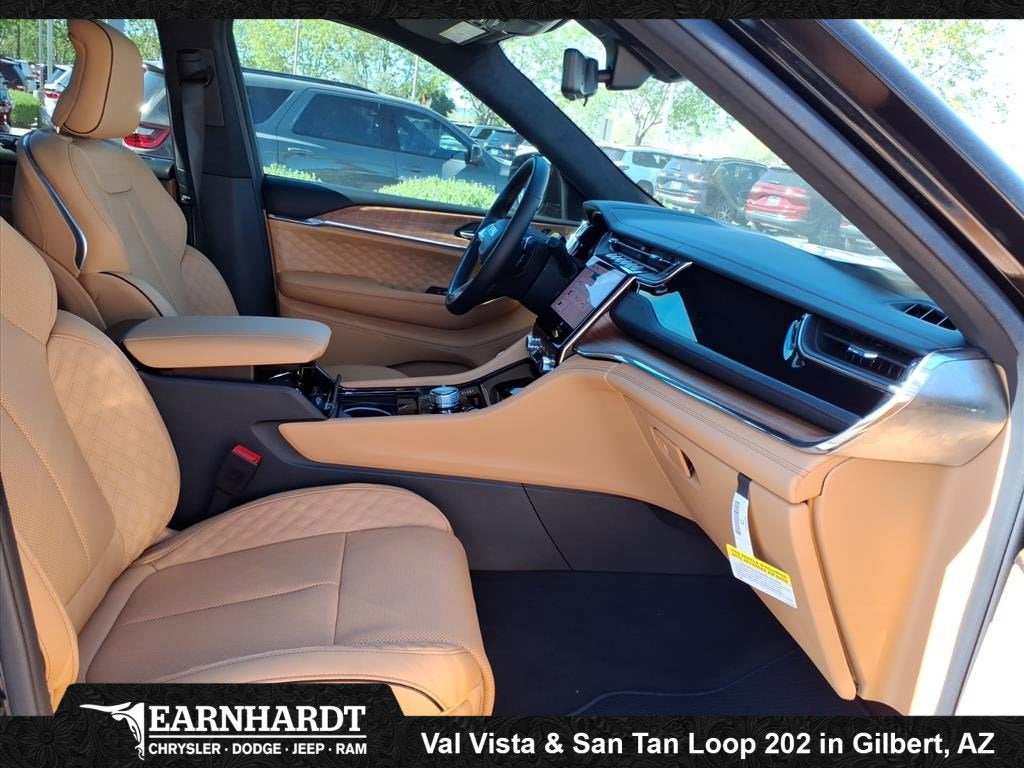 2025 Jeep Grand Cherokee Summit Reserve