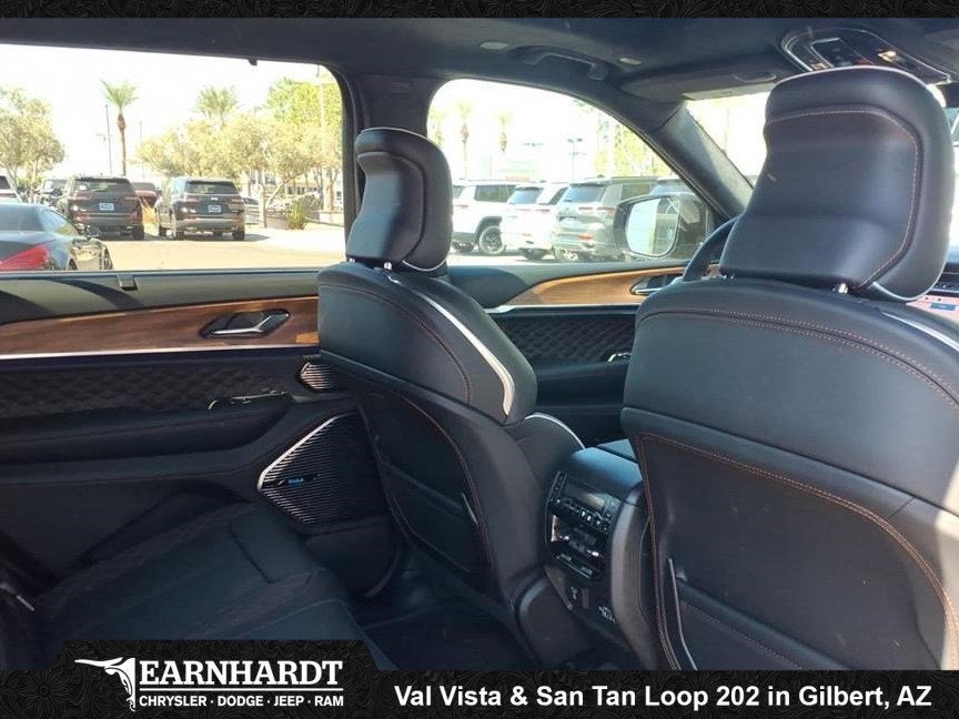 2025 Jeep Grand Cherokee L Summit Reserve