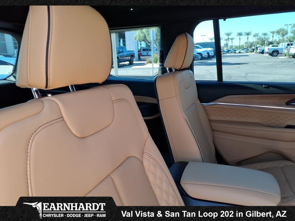 2025 Jeep Grand Cherokee L Summit Reserve