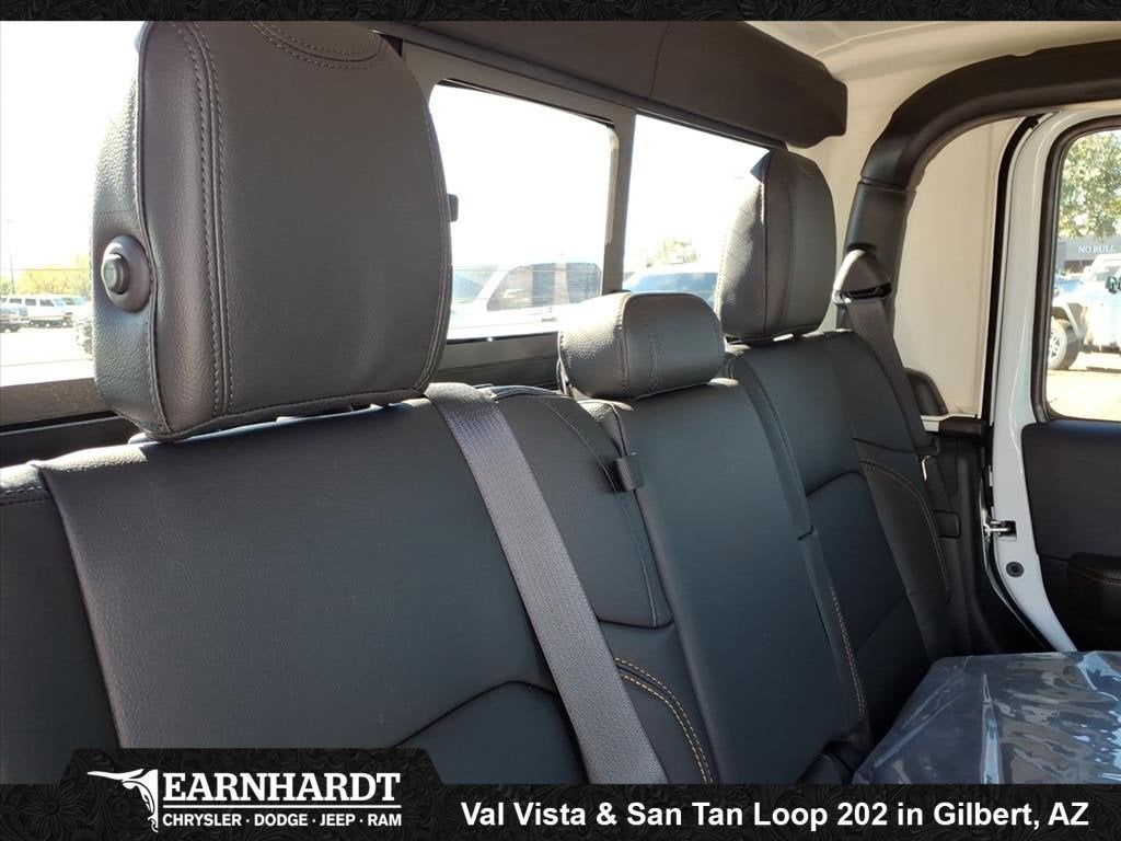 2026 Jeep Gladiator Sahara