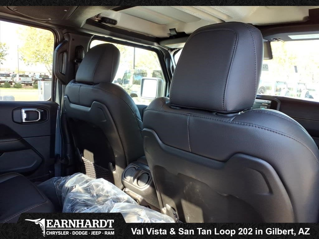 2025 Jeep Gladiator High Tide