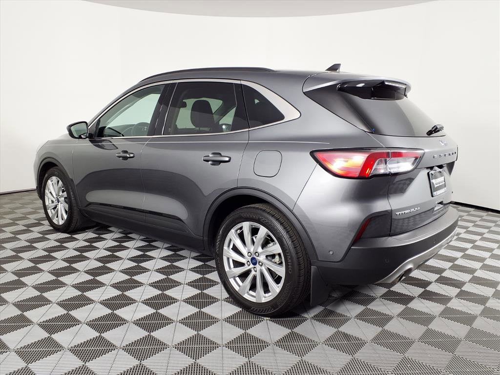 2022 Ford Escape Titanium Hybrid