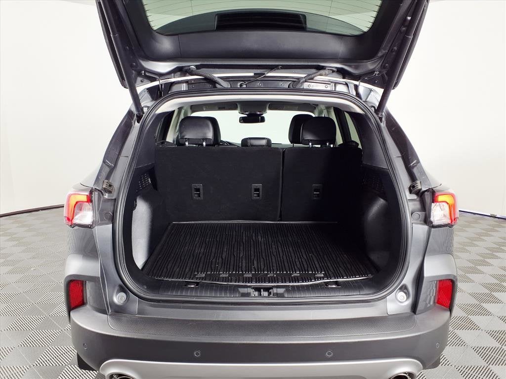 2022 Ford Escape Titanium Hybrid