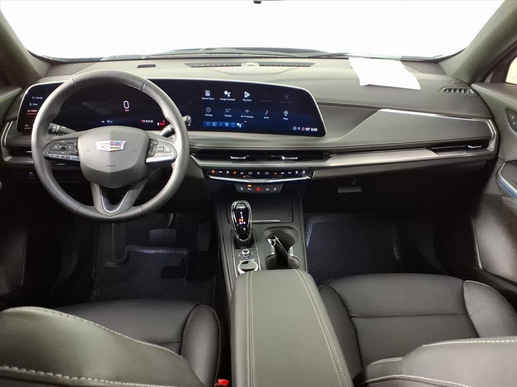 2024 Cadillac XT4 FWD Luxury