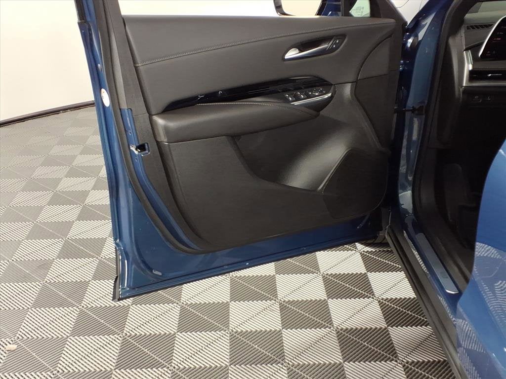 2024 Cadillac XT4 FWD Luxury