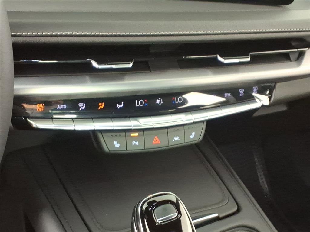 2024 Cadillac XT4 FWD Luxury