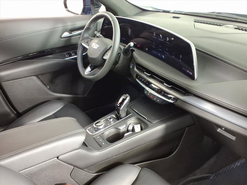 2024 Cadillac XT4 FWD Luxury