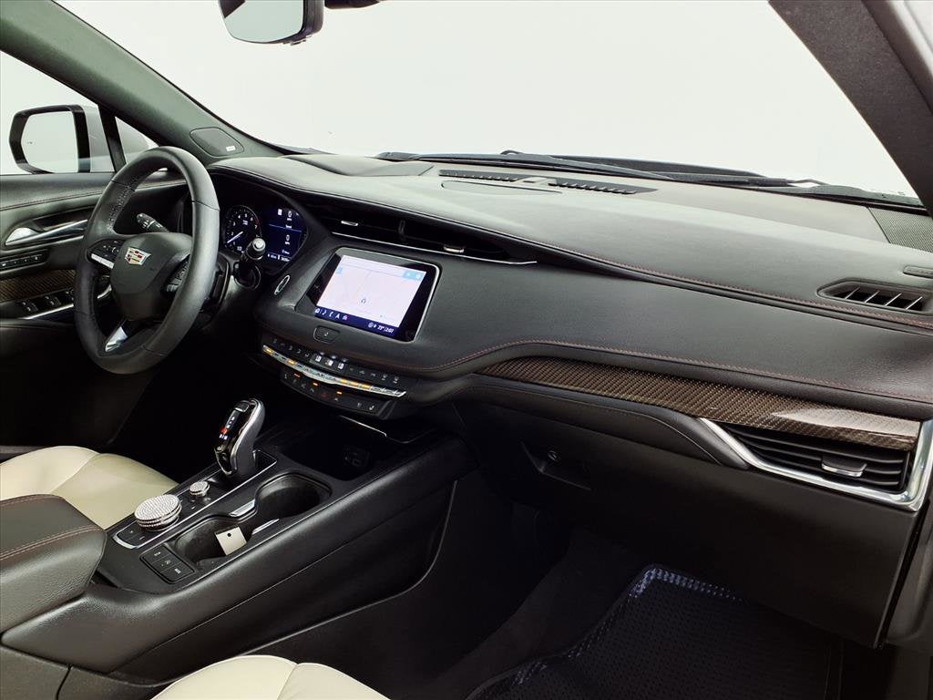 2022 Cadillac XT4 FWD Sport