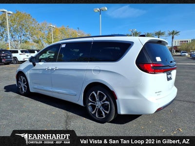 2026 Chrysler Pacifica Pinnacle