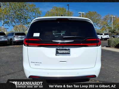 2026 Chrysler Pacifica Pinnacle