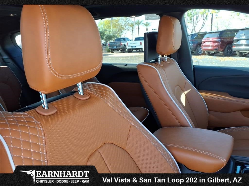 2026 Chrysler Pacifica Pinnacle