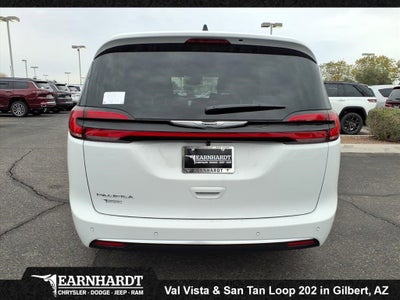 2026 Chrysler Pacifica Pinnacle
