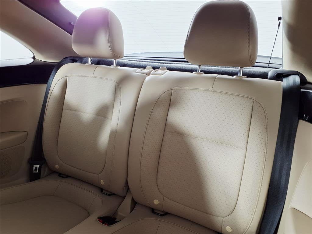 2017 Volkswagen Beetle Base