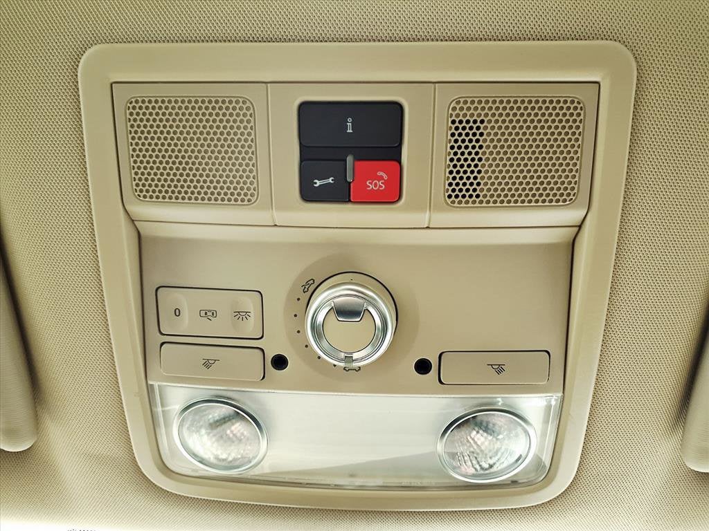 2017 Volkswagen Beetle Base