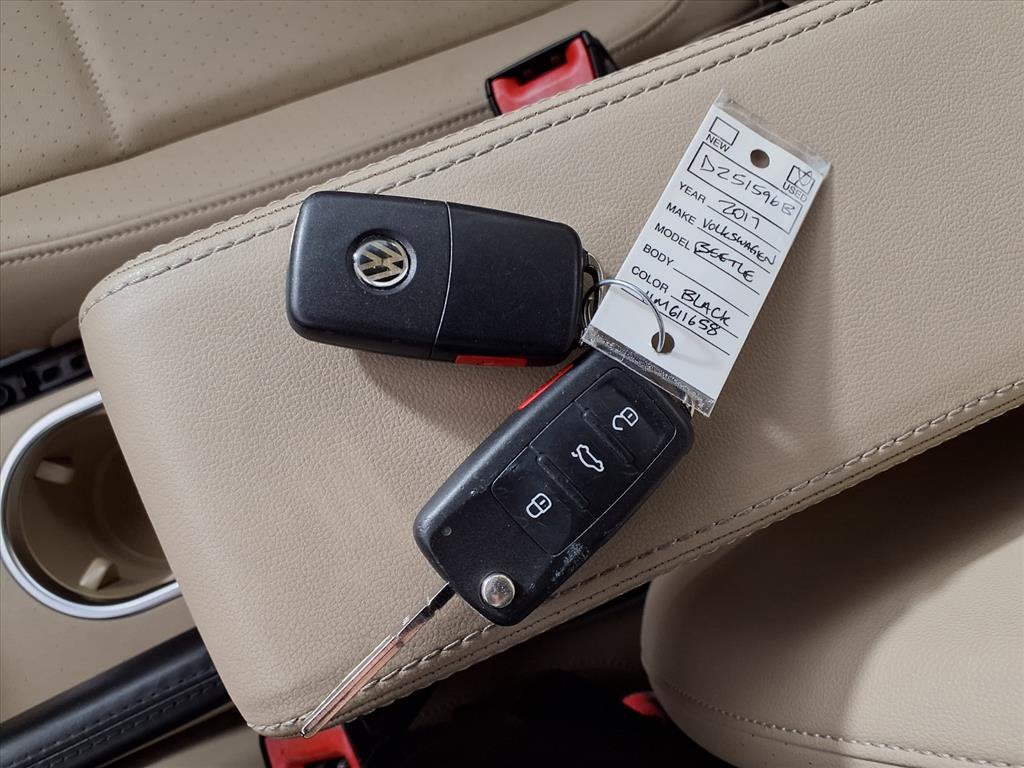 2017 Volkswagen Beetle Base