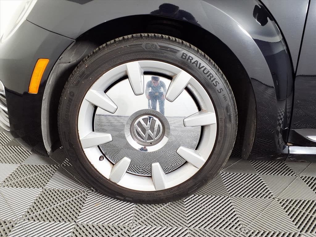 2017 Volkswagen Beetle Base